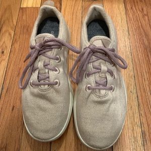 Women’s All Birds wool trainer cream size 9